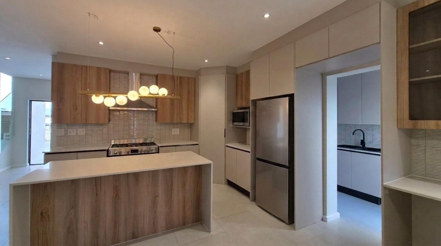 4 Bedroom Property for Sale in Sandown Western Cape